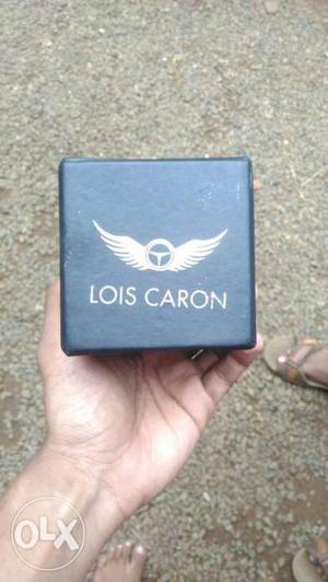 Lois Caron new watch 1 year warranty