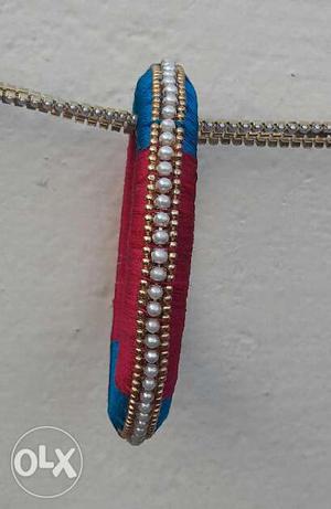 Red And Blue Pearl Silk Thread Bangle