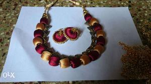 Women's Red And Yellow Collar Necklace