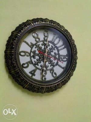 Black Metal Frame Wall Clock