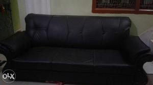 Black Tufted Leather 3-seat Couch