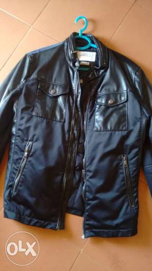 Branded leather jacket for sale used once doesn't