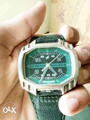 Fastrack watch sell urgent with original leather