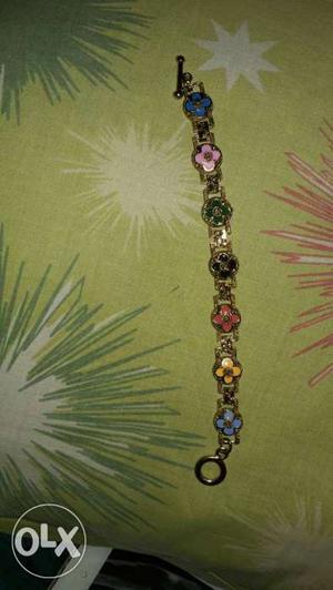 Indo western bracelet with multiple colours