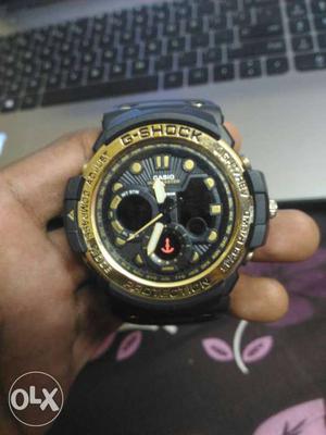 It is casio gshock watch used only for 1 month