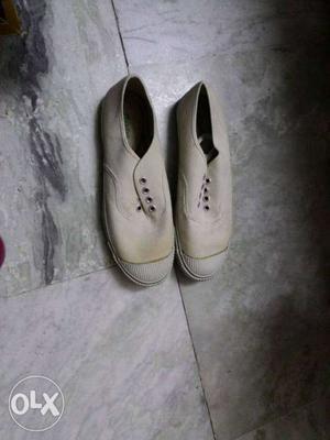 Pair of bata pt shoes.brand new.size-8.