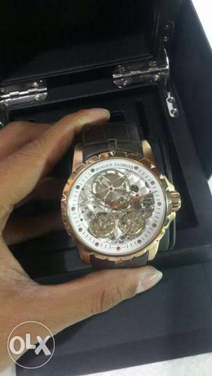 ROGER DUBUIS golden choronograph watch with WARRANTY for