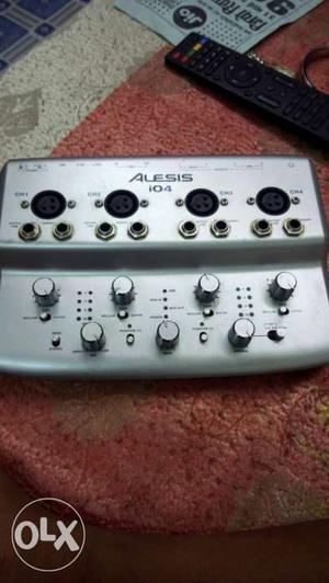 This is a alesis io4 audio interface 4 channel in