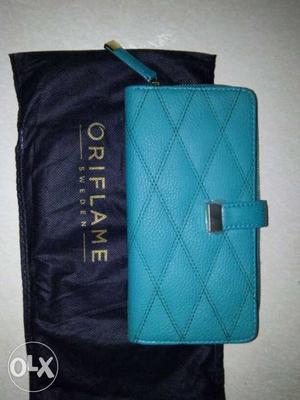 Women's Teal Leather Quilted Wristlet