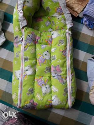 Baby's Green And White Printed Swaddler
