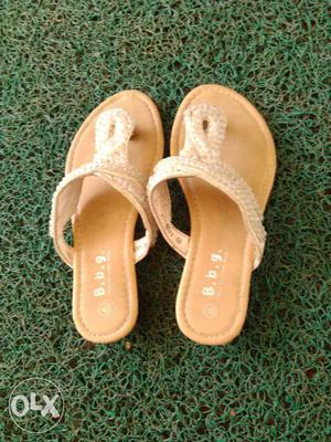 Bata girls footwear,size10,6to7yrs girl can wear