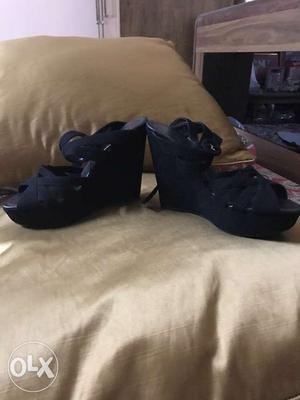 Brand new charles and keith wedges (without box)