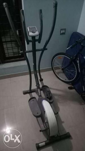 Cardio exercise machine.. 6 months old..