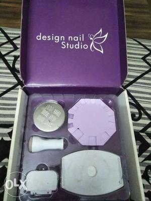 Design nail art 2 months old in good condition