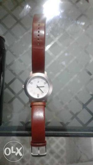 Fastrack watch new not use.warranty card also 2
