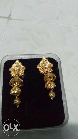 New gold colour earring (guarantee 6 month