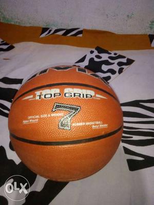 Nivia basketball