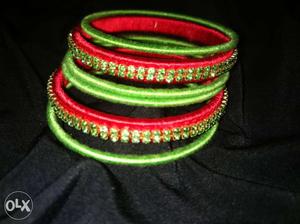 Red and green thread bangle