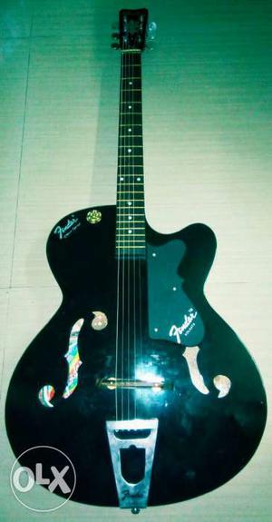 This is fendar tm guitar its color is black and i