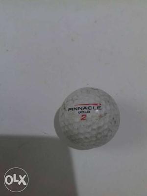 White Pinnacle Gold 2 Golf Ball