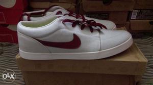 White-and-red Nike Low Top Sneakers