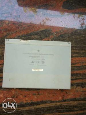 Appile laptop battery just rs 500