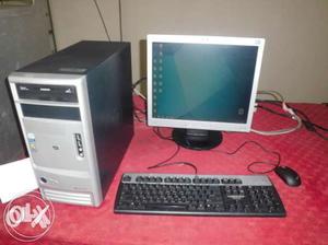 BRanded Set Core2duo 17'lcd Rs./- Second hand HP fix