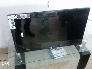 Led tv 32 inch good price packed never use