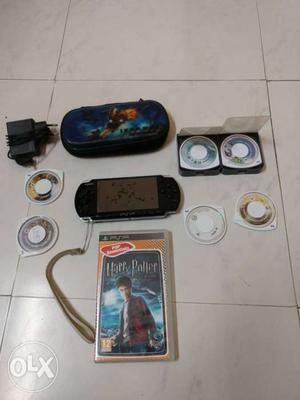 PSP  for sale. 6 games included along with