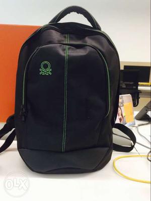 Black And Green United Colors Of Benetton Backpack