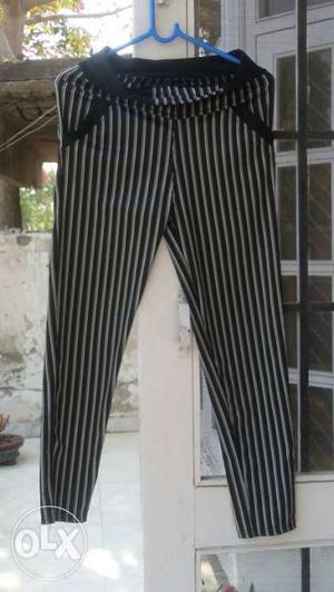 Black And White Pinkstripe streatchable Pants