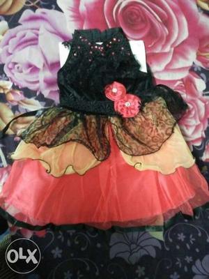 Brand new dress for girls. its for 3-4 month baby.