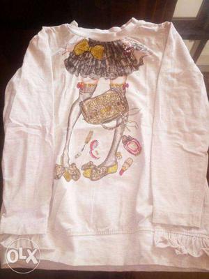 Kids Top, perfect for baby girl aged 3-4 years.