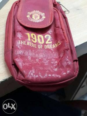 Manchester United branded pouch
