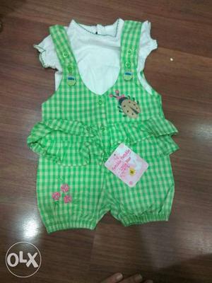 Set of 4 new born baby girl dresses 3 to 6