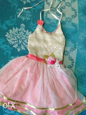Used but in good condition party wear dress for girl between
