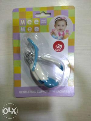 White And Blue Mee Mee Gentle Nail Clipper With Magnifier