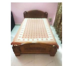 Family Size single Bed of teak wood with box Noida