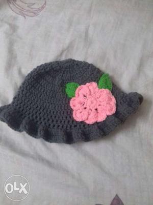 Crochet hat for small girls