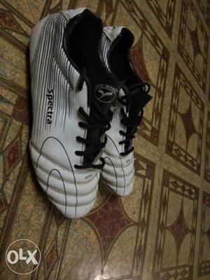 Football spike. in good condition.used only twice