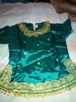 Very gd conditions lehnga full set 1month use