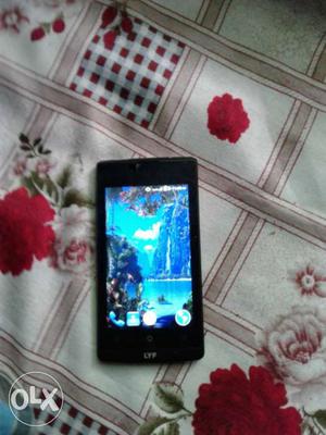 8 month use phone very good condition