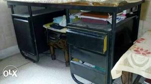 Black Metal Kneehole Desk