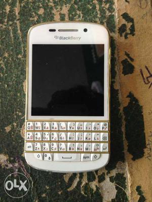Blackberry q 10 urgent salw
