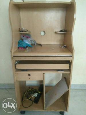 Computer trolley or cabinet in very good condition..