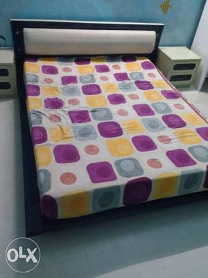 Fully teek bed in good condition with mattress