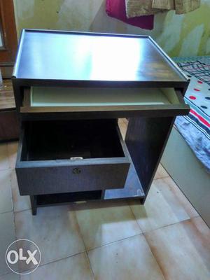 Handmade Computer Table Dimensions:- Length: 2ft