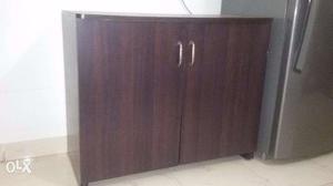 Kitchen cabinet for sell in good condition