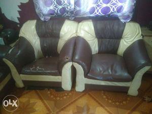 One sofa and two sofa chair need to sell on
