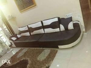 Premium quality leather Sofa in Good condition